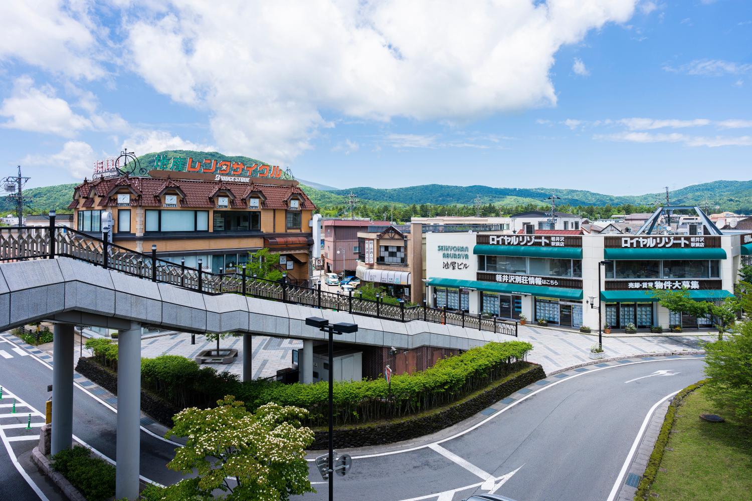 記事画像 「ジョンレノンが愛した軽井沢の土地 モビリティで巡る聖地と軌跡」